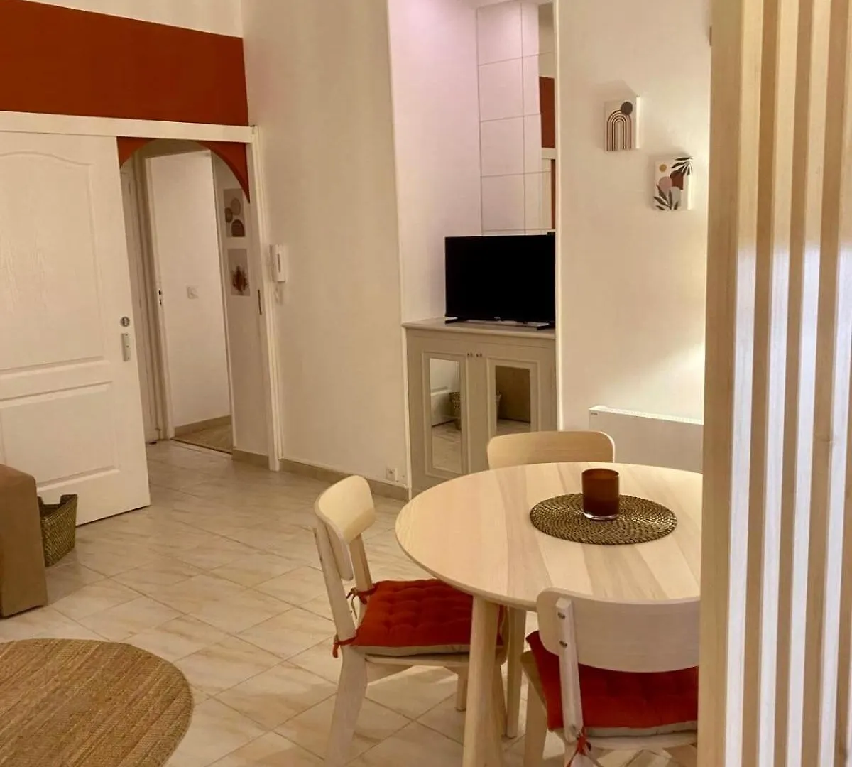 בוסוליי La Suite